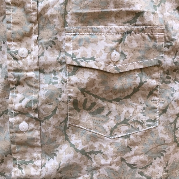 Tommy Hilfiger Short Sleeve Shirt Mens Size Medium Button Down Tan Green Blue - Picture 7 of 10